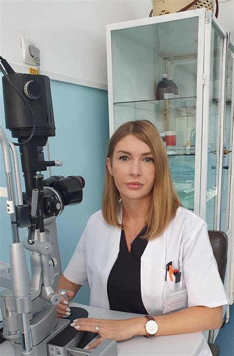 Dr. Silvia Salavastru – 10 păreri și recenzii – Oftalmologie – .